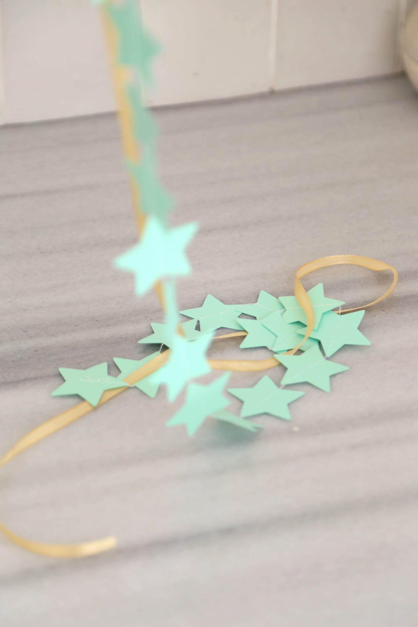 Cinta de globos cosida a mano estrellas verde menta