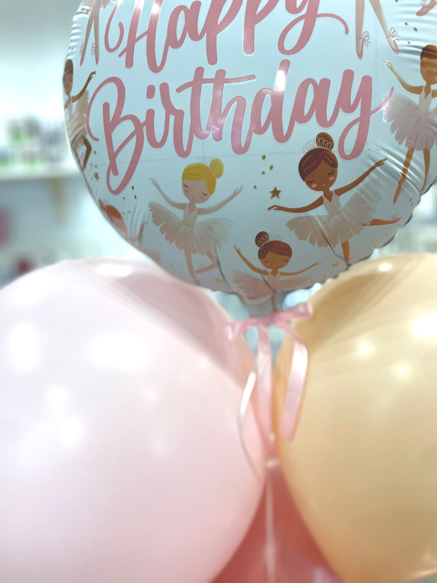 Ramo de globos -Happy Birthday- Bailarinas