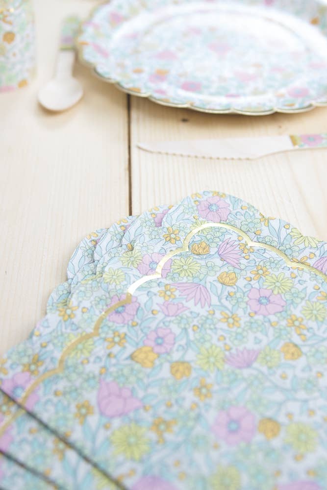 Servilletas con borde festoneado flores- pack 16 uds.