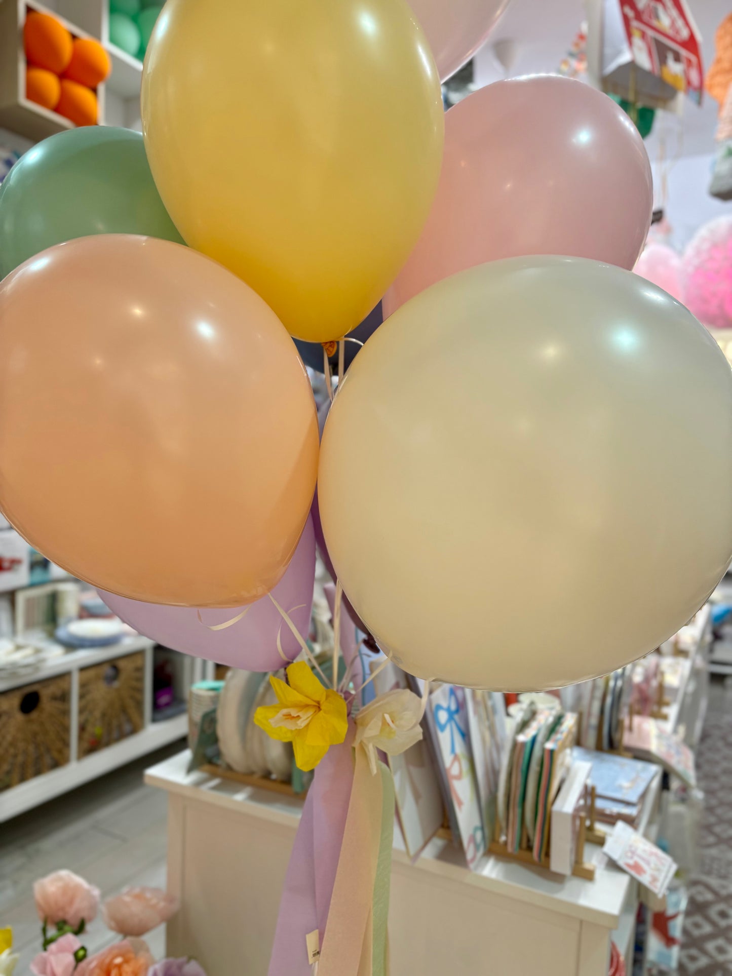 Ramo de globos con flores
