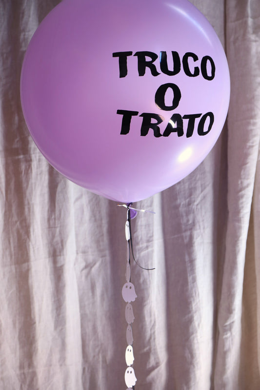 Cinta de globos cosida a mano fantasmas