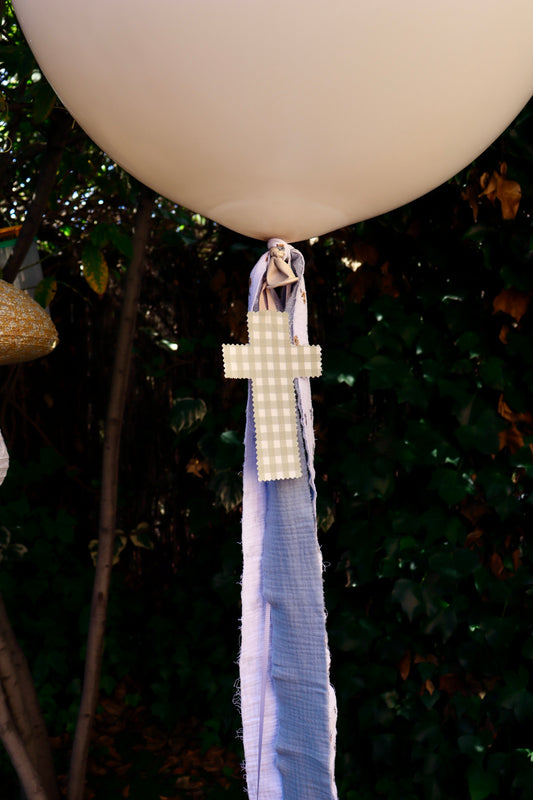 Globo XL Personalizado con Lazos y Cruz de Tela Jo&Co