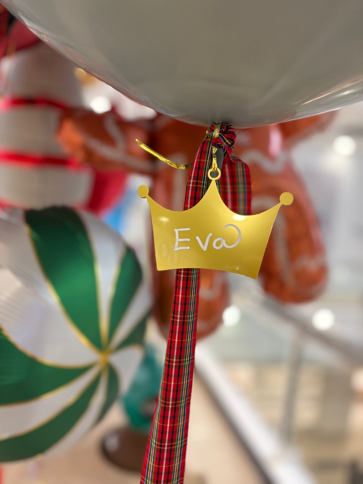 Corona de metacrilato dorada personalizable