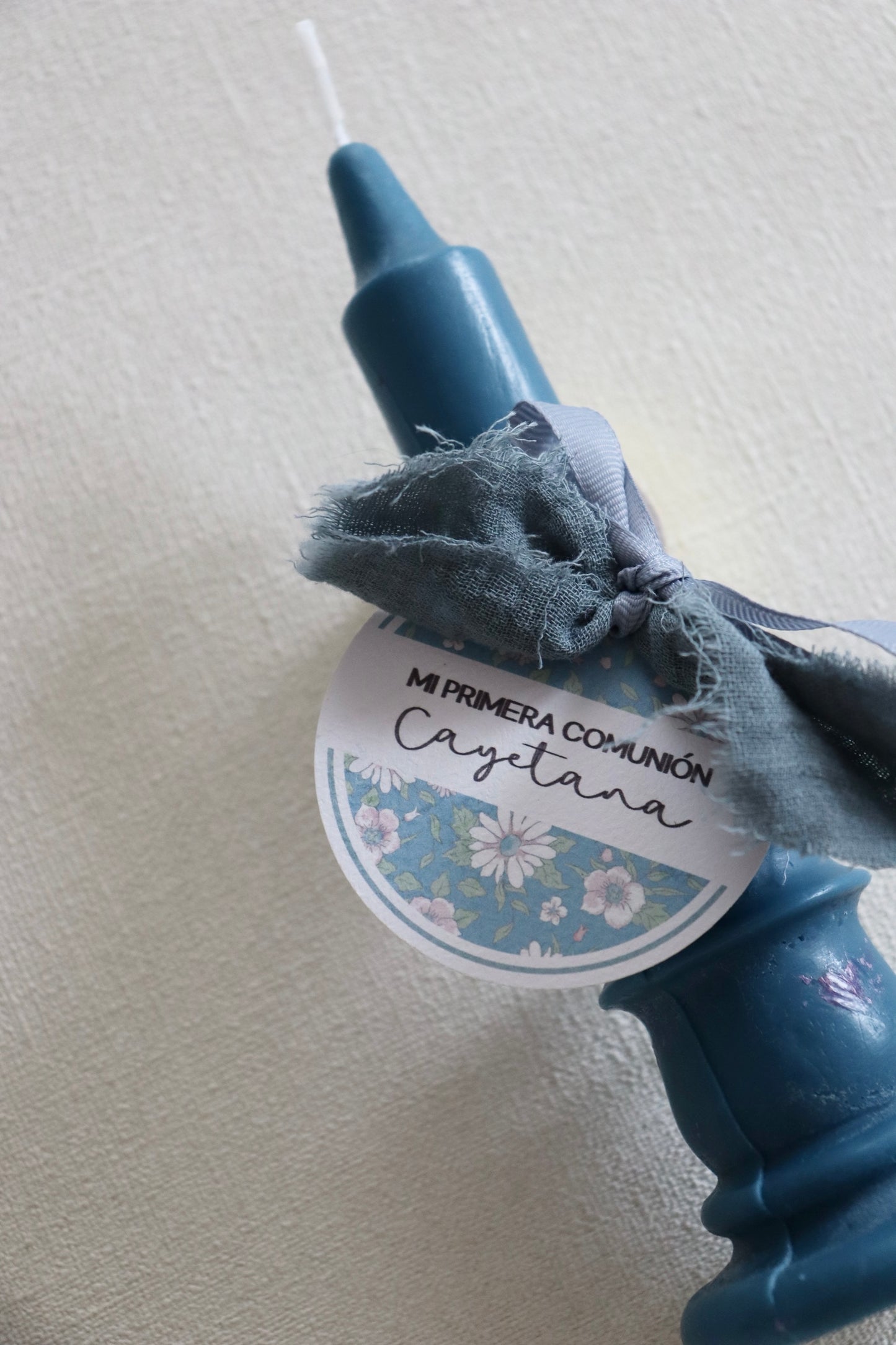 Vela Artesanal con etiqueta personalizada