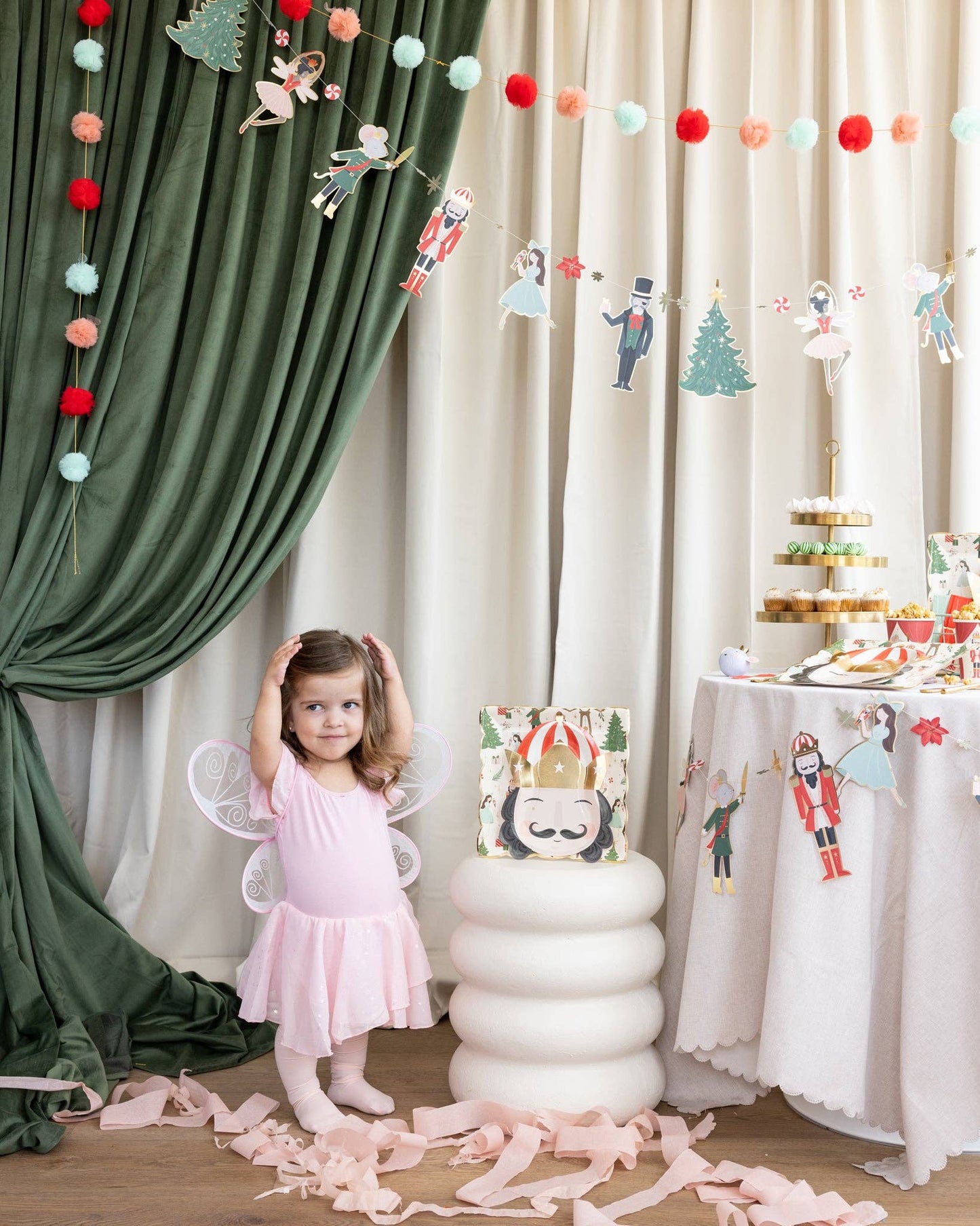 Plato cuadrado cascanueces- pack 8 uds.