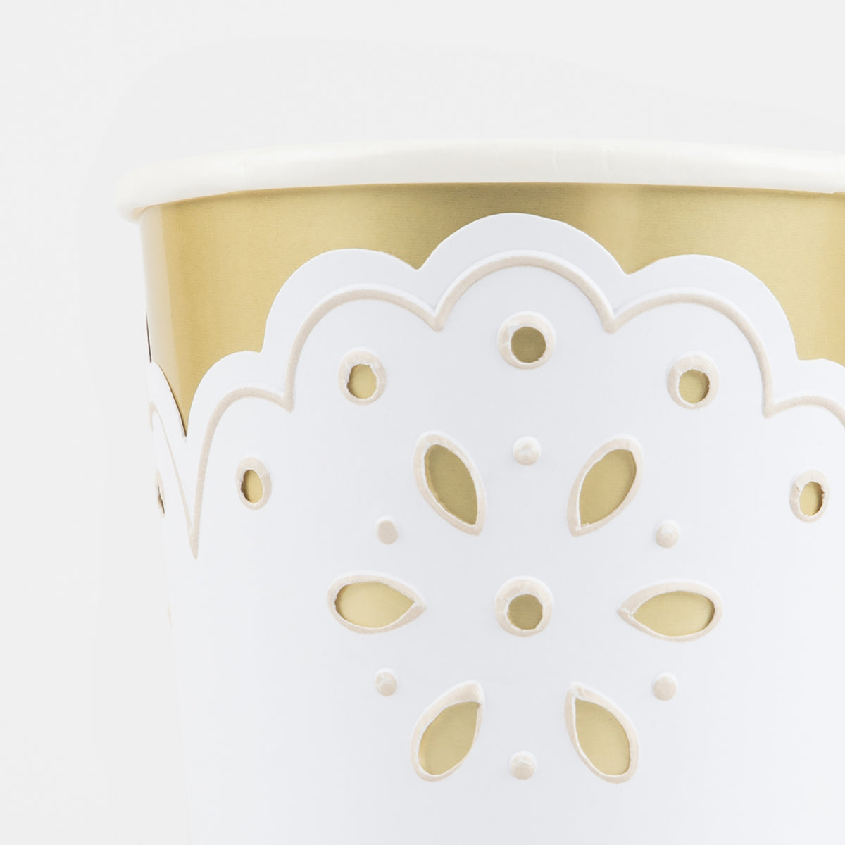 Vaso dorado con blonda blanca – Pack 8 uds.