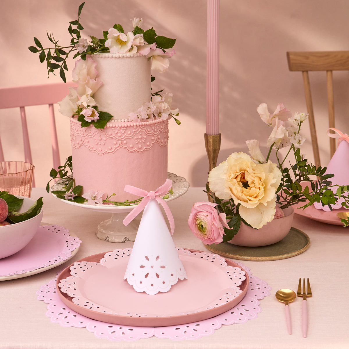 Plato blonda rosa grande – Pack 8 uds.
