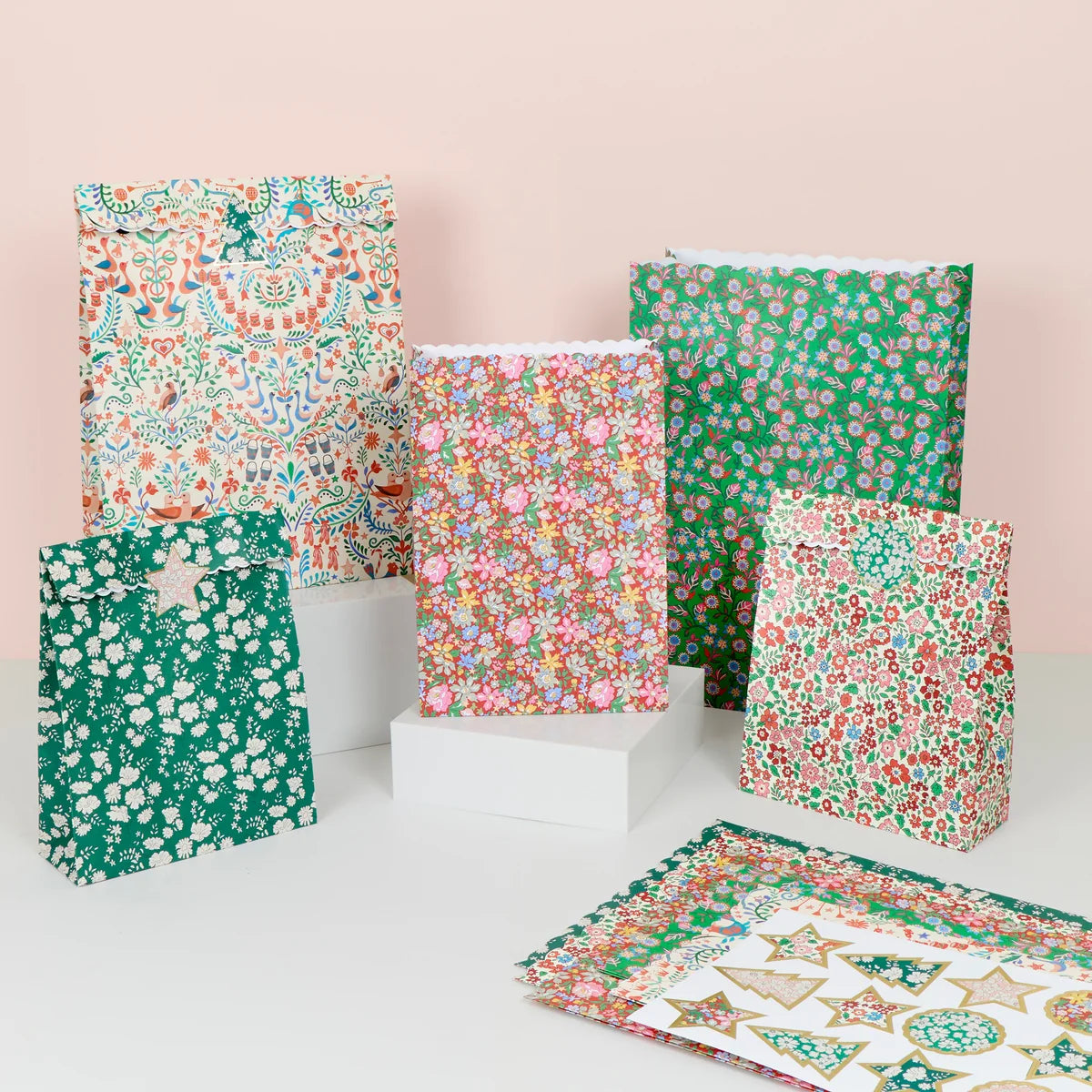 Bolsas de regalo pequeñas con etiquetas Liberty- pack 10 uds.